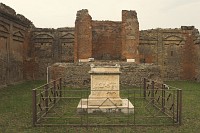 Pompeje - wiatynia Wespazjana