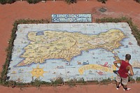mapa z pytek ceramicznych